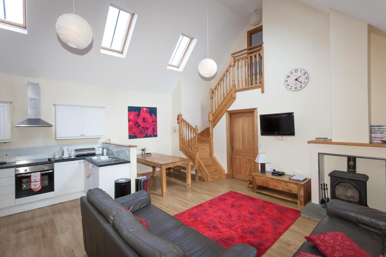 Honeysuckle Cottage At Williamscraig Holiday Cottages Linlithgow Exteriör bild